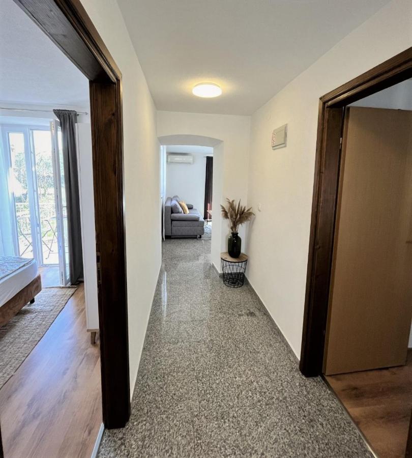 Apartment Lorun 47 Tar-Vabriga Ngoại thất bức ảnh