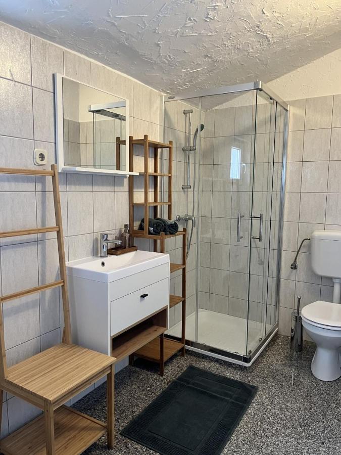 Apartment Lorun 47 Tar-Vabriga Ngoại thất bức ảnh